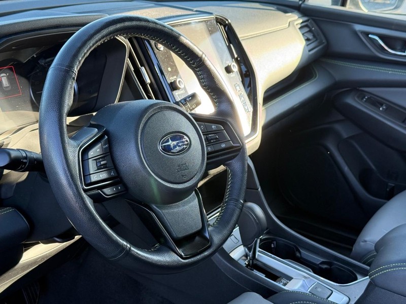 Subaru Ascent Vehicle Full-screen Gallery Image 21