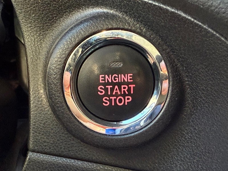 Subaru Ascent Vehicle Full-screen Gallery Image 24