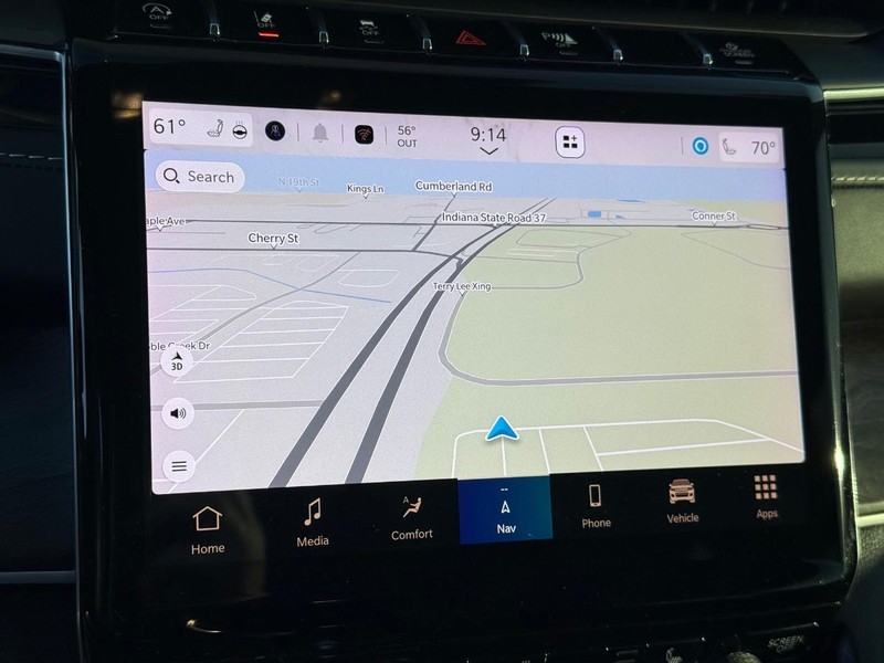 Jeep Grand Cherokee L Vehicle Full-screen Gallery Image 25