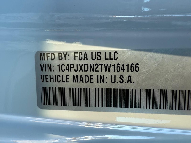 Jeep Wrangler Vehicle Full-screen Gallery Image 33