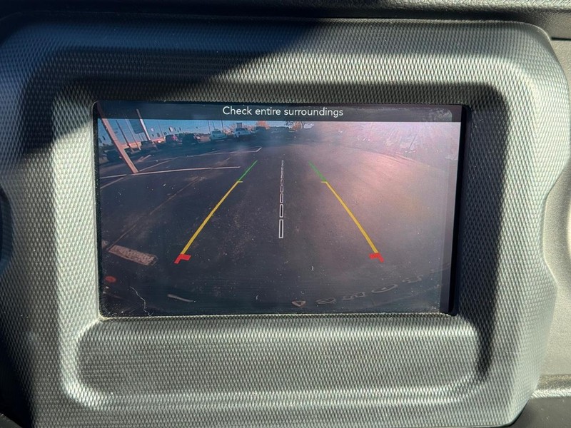 Jeep Wrangler Vehicle Full-screen Gallery Image 22