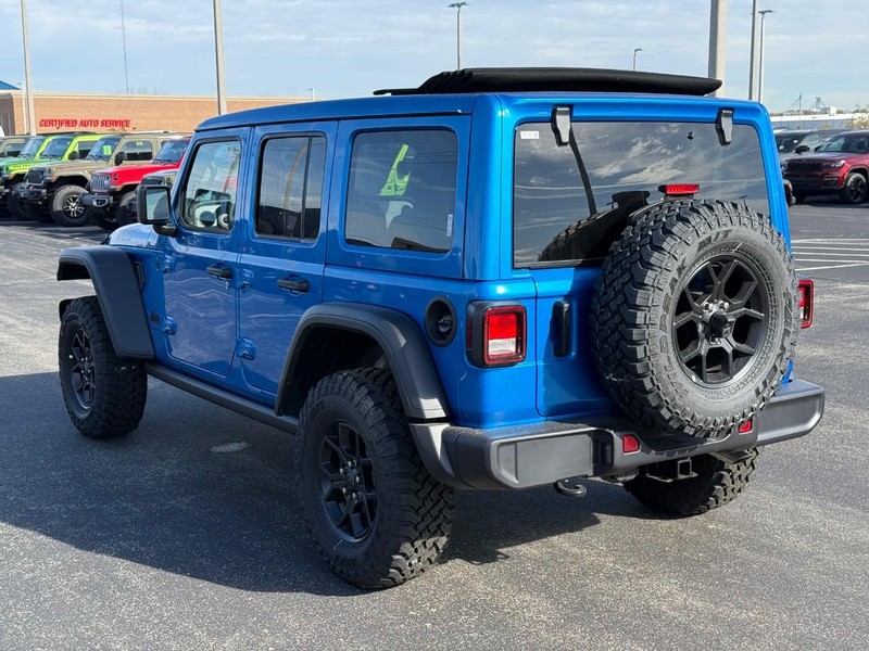 Jeep Wrangler Vehicle Full-screen Gallery Image 5