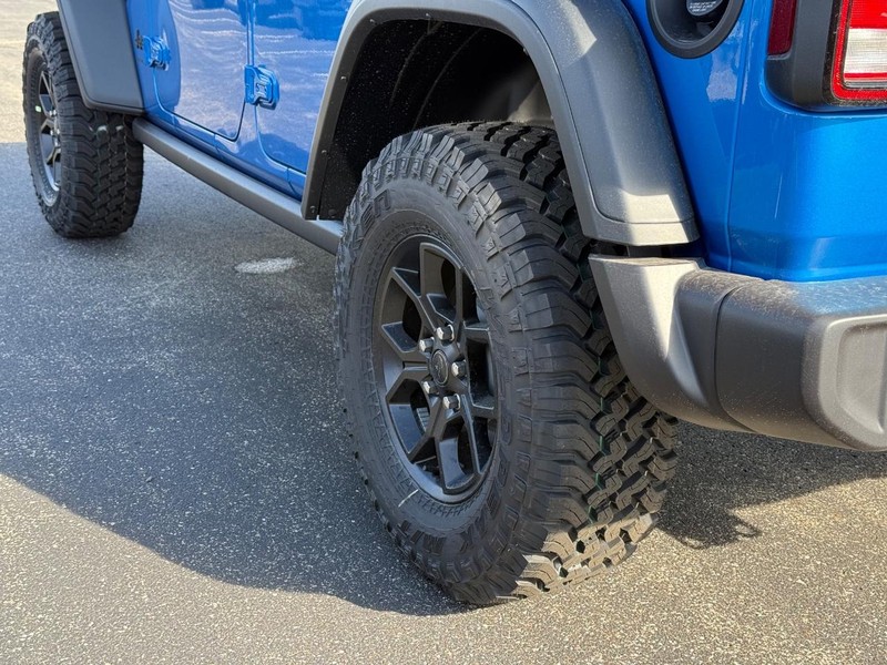 Jeep Wrangler Vehicle Full-screen Gallery Image 6