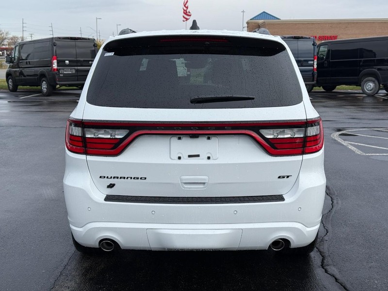 Dodge Durango Vehicle Full-screen Gallery Image 4