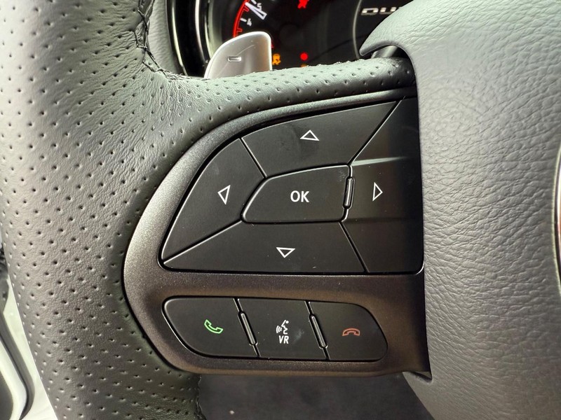 Dodge Durango Vehicle Full-screen Gallery Image 23