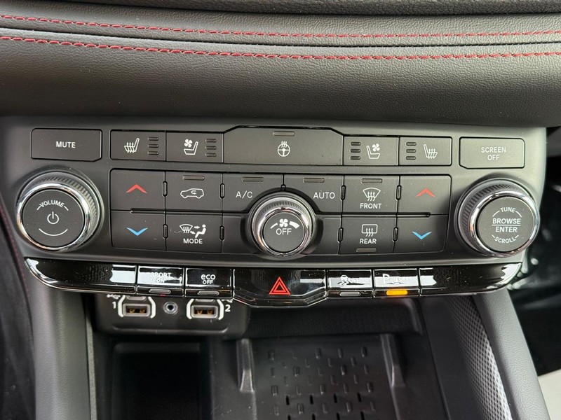 Dodge Durango Vehicle Full-screen Gallery Image 29