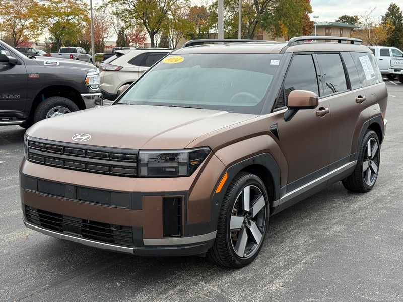 Hyundai Santa Fe Vehicle Full-screen Gallery Image 09