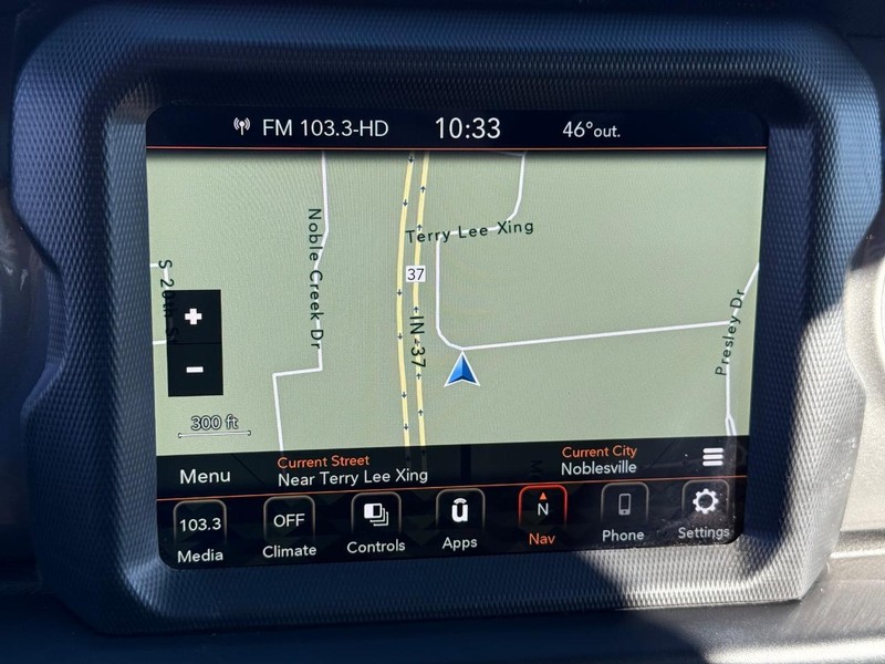 Jeep Wrangler Vehicle Full-screen Gallery Image 23