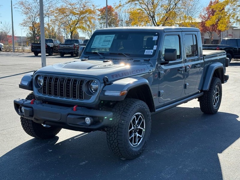 Jeep Gladiator Vehicle Full-screen Gallery Image 8