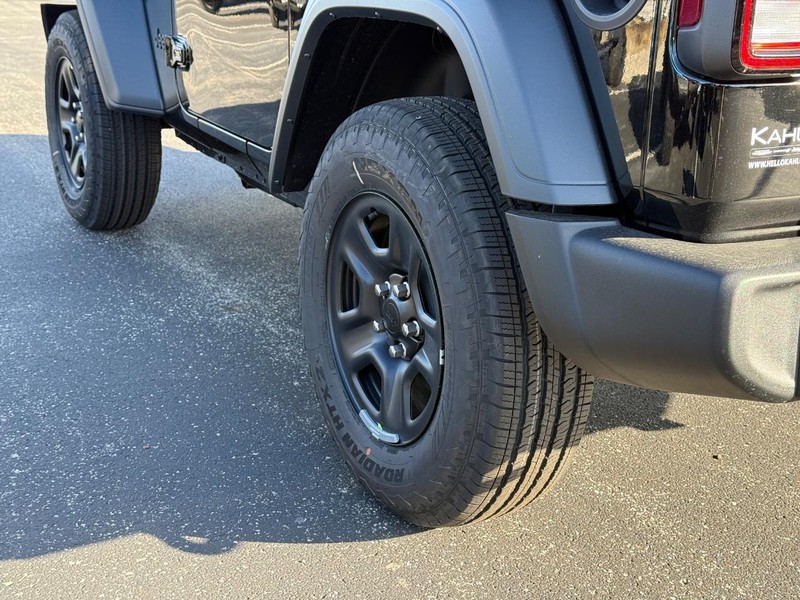 Jeep Wrangler Vehicle Full-screen Gallery Image 6