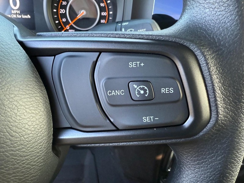 Jeep Wrangler Vehicle Full-screen Gallery Image 18