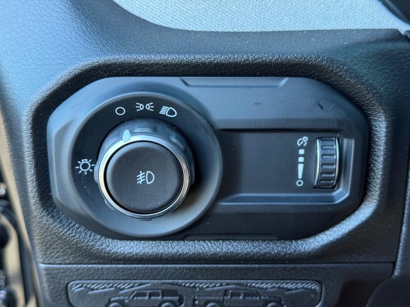 Jeep Wrangler Vehicle Full-screen Gallery Image 29