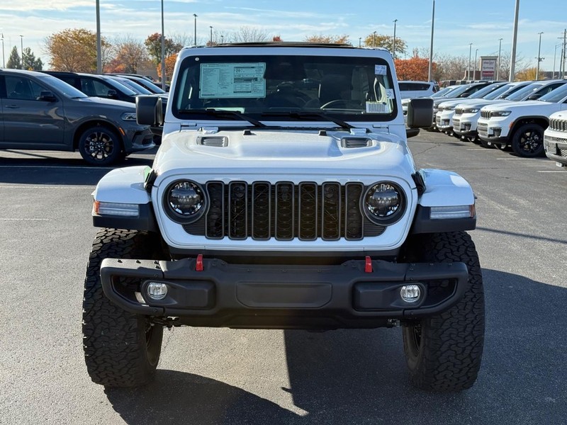 Jeep Wrangler Vehicle Full-screen Gallery Image 9