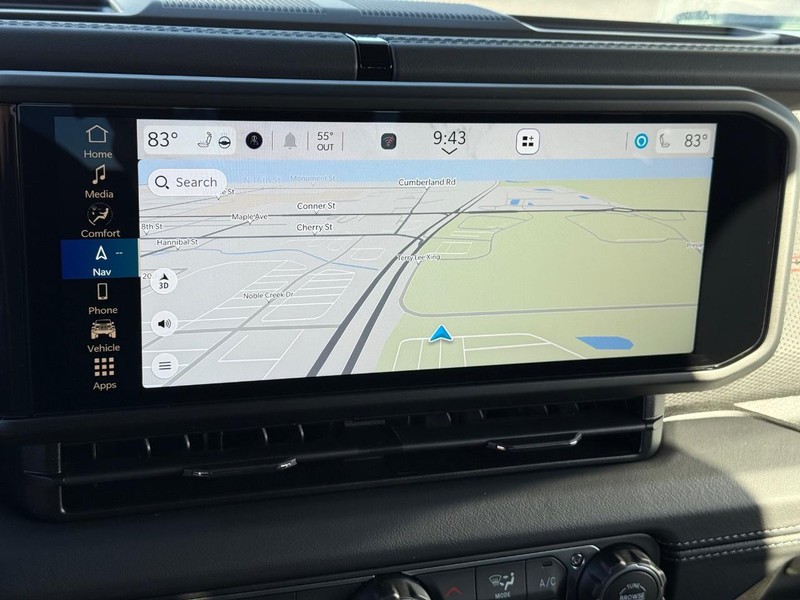 Jeep Wrangler Vehicle Full-screen Gallery Image 24