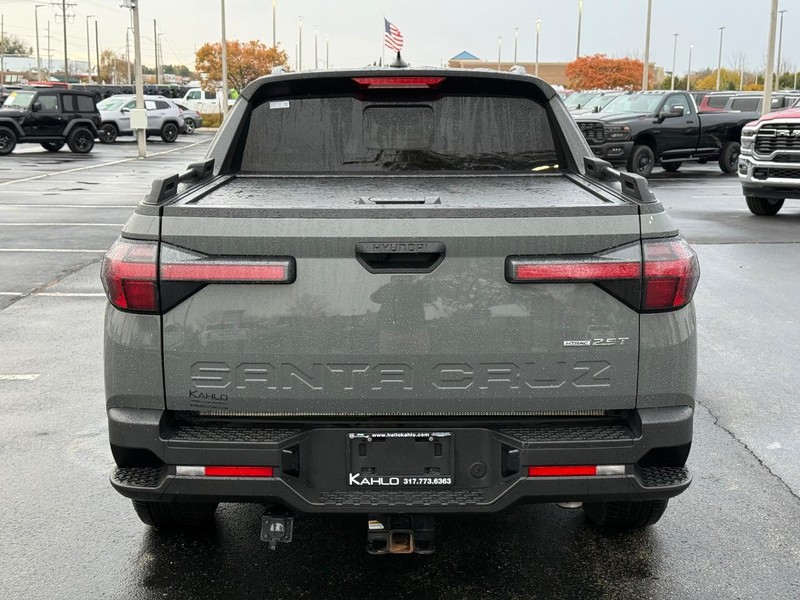 Hyundai Santa Cruz Vehicle Full-screen Gallery Image 4