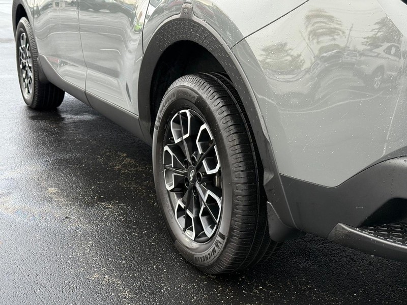 Hyundai Santa Cruz Vehicle Full-screen Gallery Image 6