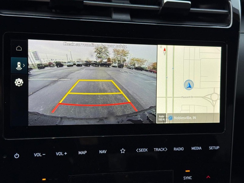 Hyundai Santa Cruz Vehicle Full-screen Gallery Image 26