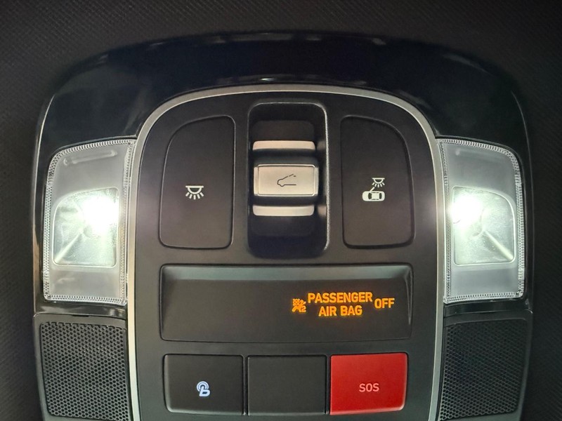 Hyundai Santa Cruz Vehicle Full-screen Gallery Image 30