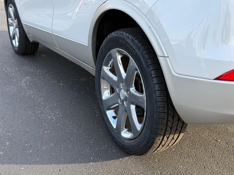 Buick Encore Vehicle Full-screen Gallery Image 6