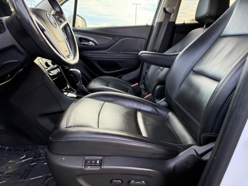 Buick Encore Vehicle Full-screen Gallery Image 18