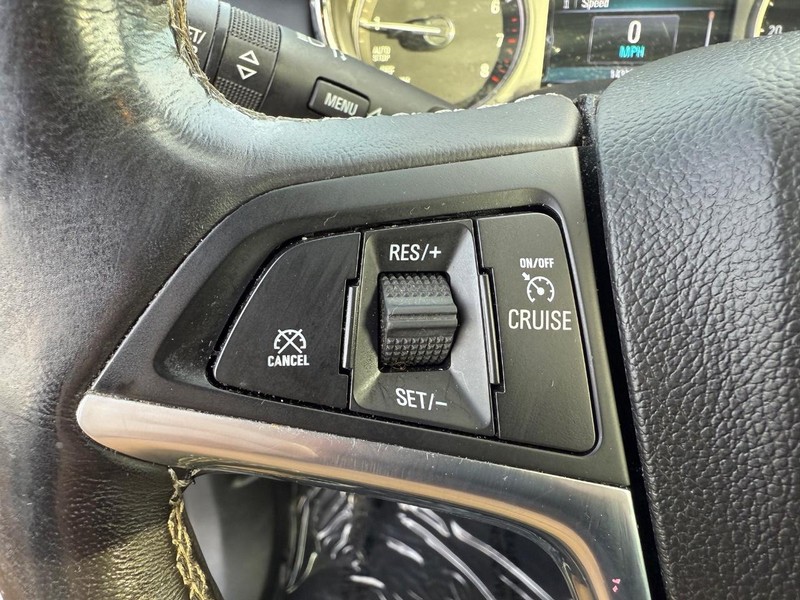 Buick Encore Vehicle Full-screen Gallery Image 20