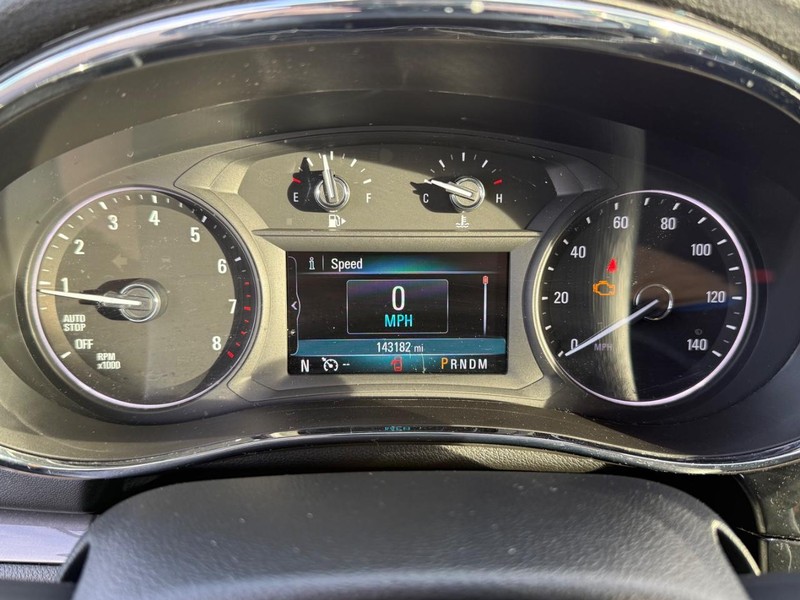 Buick Encore Vehicle Full-screen Gallery Image 30