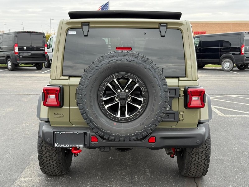 Jeep Wrangler Vehicle Full-screen Gallery Image 4