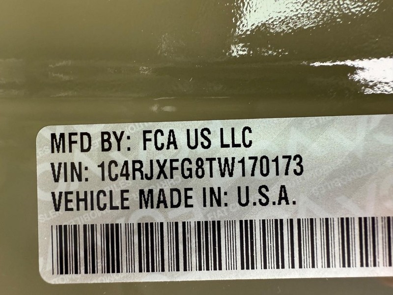 Jeep Wrangler Vehicle Full-screen Gallery Image 33