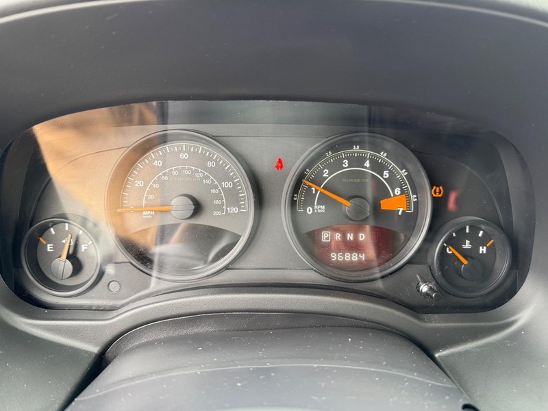 Jeep Compass Vehicle Full-screen Gallery Image 27