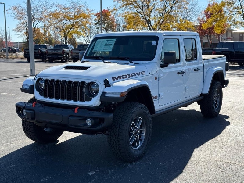 Jeep Gladiator Vehicle Full-screen Gallery Image 8