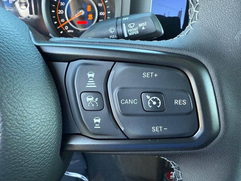 Jeep Gladiator Vehicle Full-screen Gallery Image 20