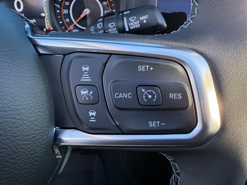 Jeep Wrangler Vehicle Full-screen Gallery Image 21