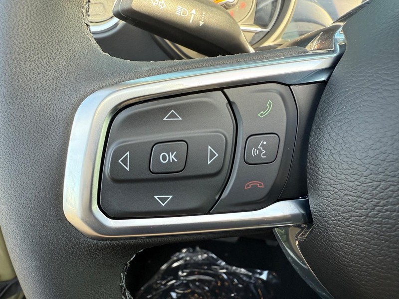 Jeep Wrangler Vehicle Full-screen Gallery Image 20