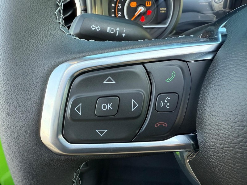 Jeep Wrangler Vehicle Full-screen Gallery Image 20