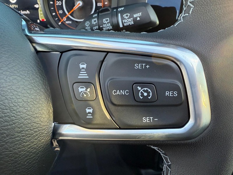 Jeep Wrangler Vehicle Full-screen Gallery Image 21