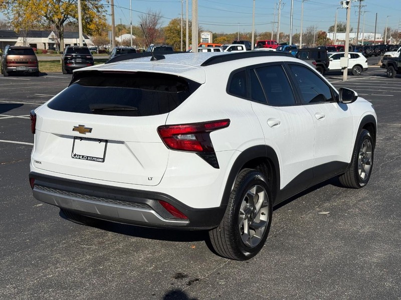 Chevrolet Trax Vehicle Full-screen Gallery Image 4