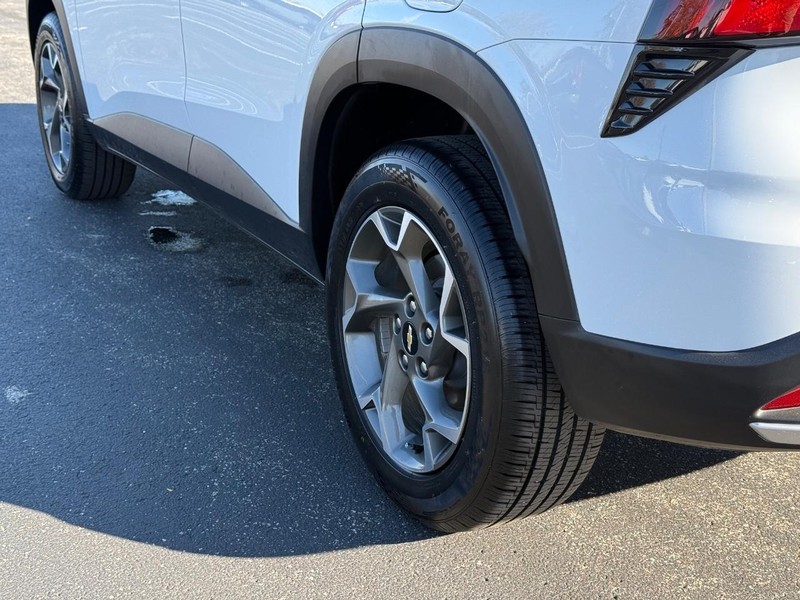 Chevrolet Trax Vehicle Full-screen Gallery Image 7