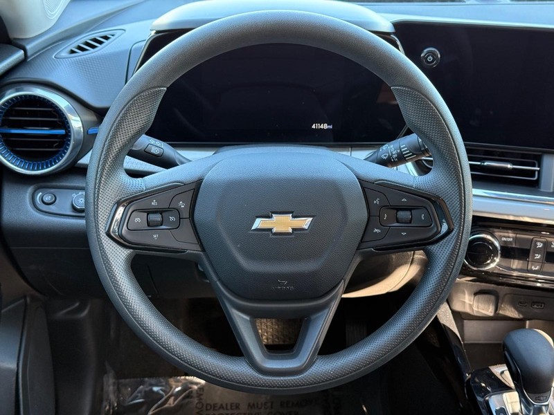 Chevrolet Trax Vehicle Full-screen Gallery Image 14