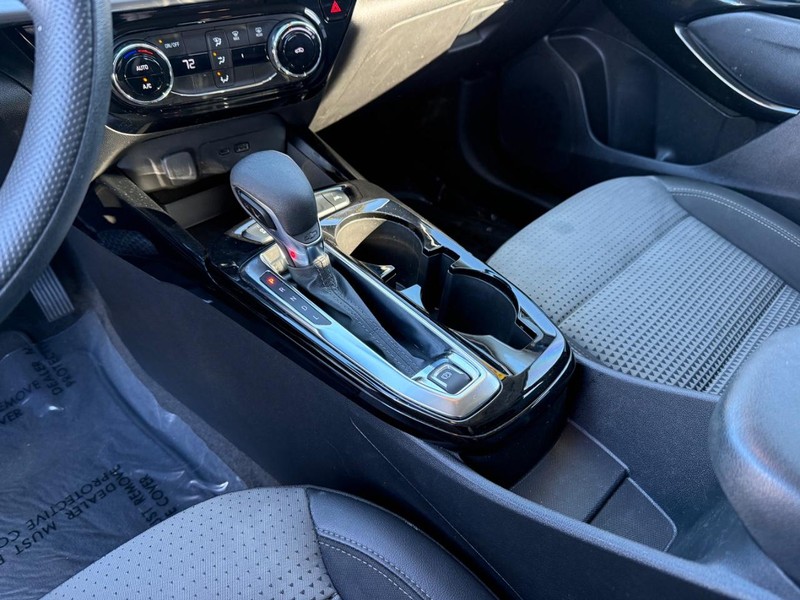 Chevrolet Trax Vehicle Full-screen Gallery Image 26