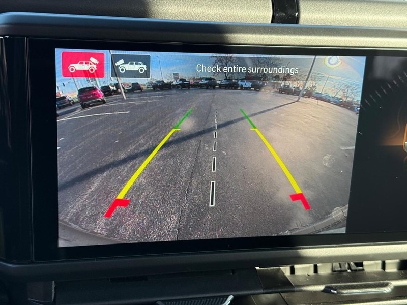 Jeep Wrangler Vehicle Full-screen Gallery Image 25