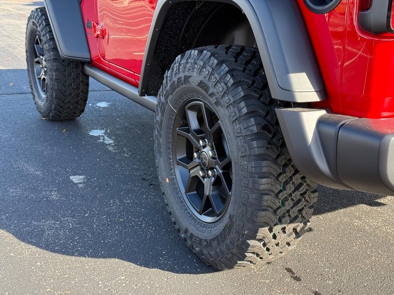 Jeep Wrangler Vehicle Full-screen Gallery Image 6