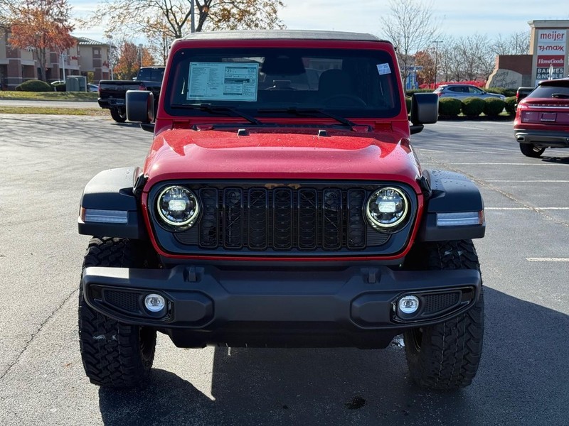 Jeep Wrangler Vehicle Full-screen Gallery Image 9