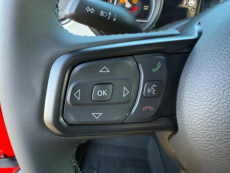 Jeep Wrangler Vehicle Full-screen Gallery Image 17