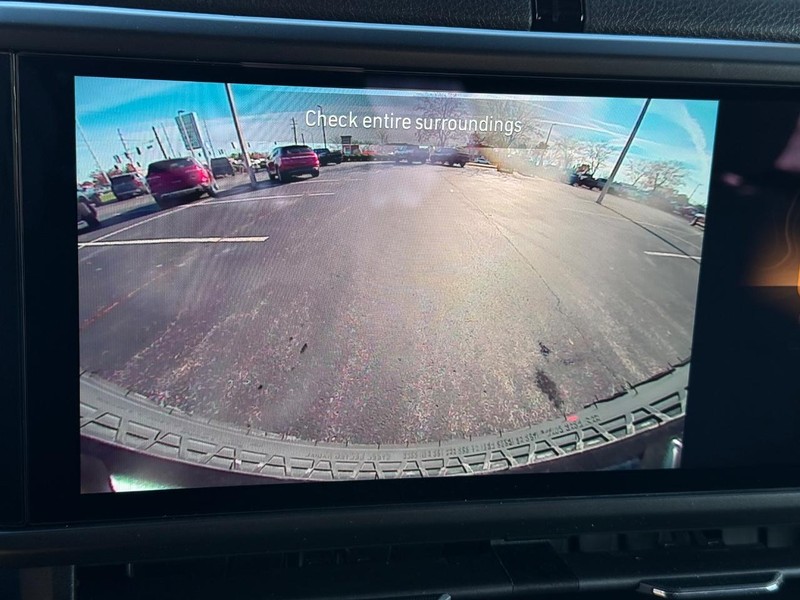 Jeep Wrangler Vehicle Full-screen Gallery Image 22