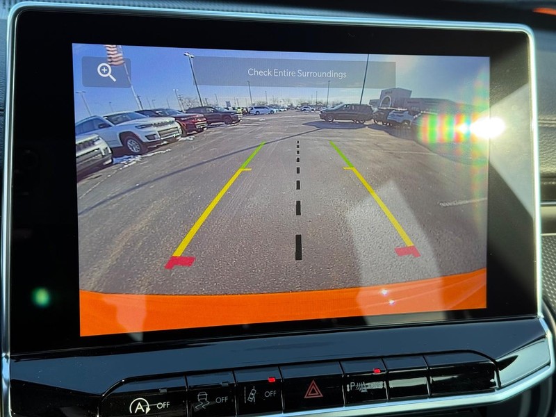 Jeep Compass Vehicle Full-screen Gallery Image 24