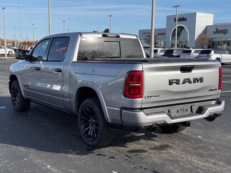 Ram 1500 Vehicle Full-screen Gallery Image 5