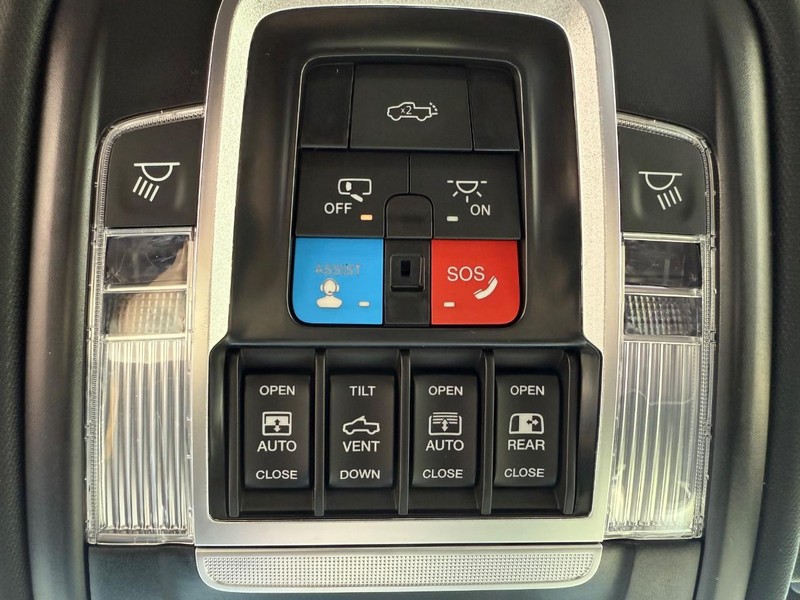 Ram 1500 Vehicle Full-screen Gallery Image 27