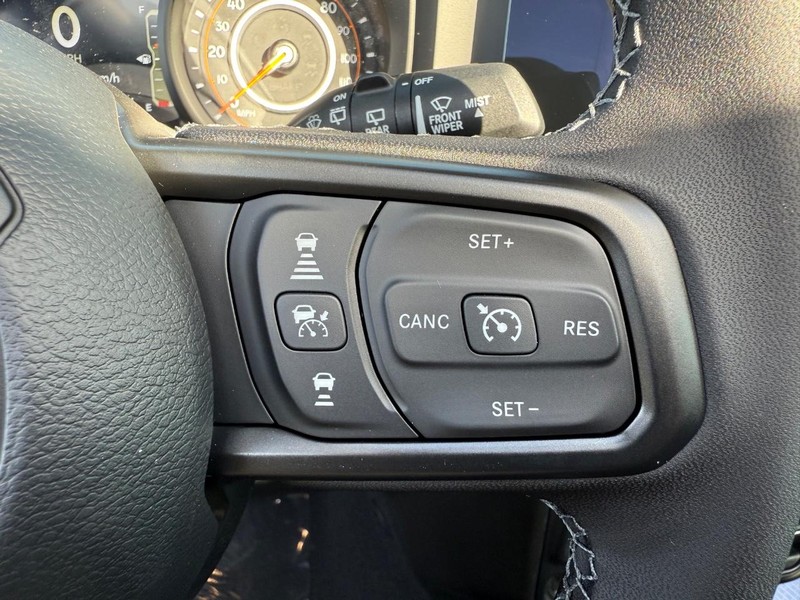 Jeep Wrangler Vehicle Full-screen Gallery Image 21