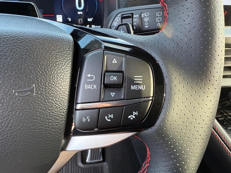 Ford Explorer Vehicle Full-screen Gallery Image 22