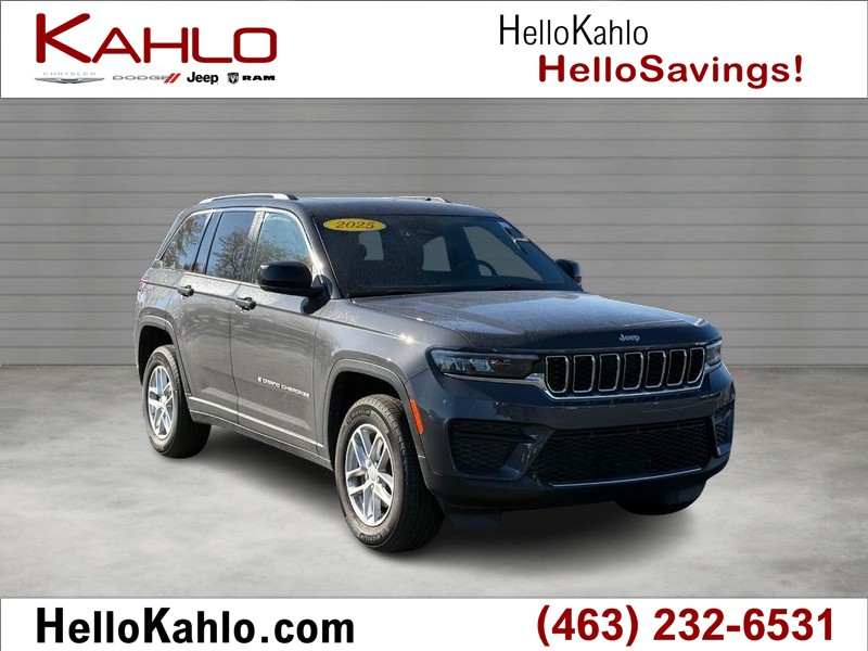 Jeep Grand Cherokee Vehicle Full-screen Gallery Image 01